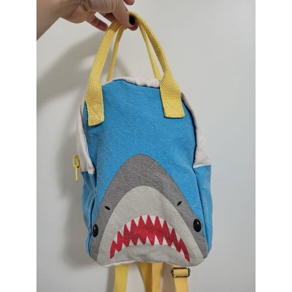 FLUF Kids Shark Zipper Lunch Bag With Inside Pocket - Picture 1 of 8